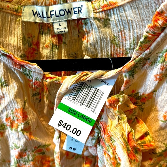 Peach puree top. Size Large - Picture 2 of 4